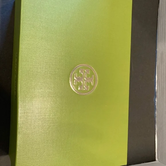 Tory Burch Howell court sneakers - NIB. Includes dustbag! - Picture 5 of 13